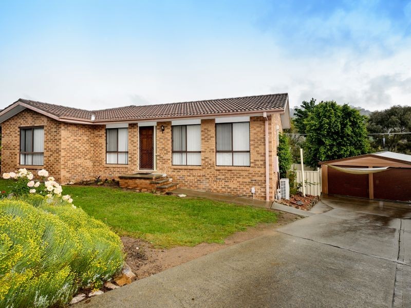 57 Goldfinch Circuit, Theodore ACT 2905