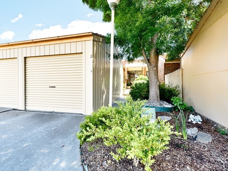 5/6 Blackett Crescent, Greenway ACT 2900