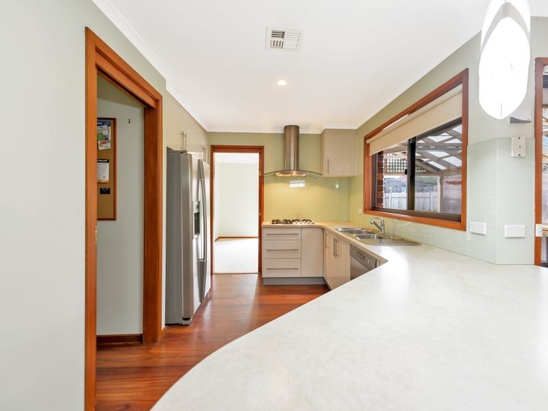 10 Lewis Luxton Avenue, Gordon ACT 2906