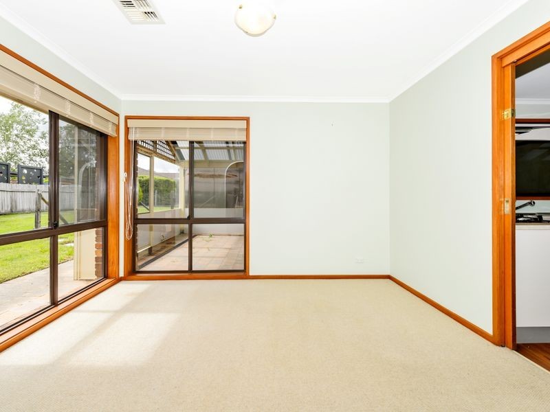 10 Lewis Luxton Avenue, Gordon ACT 2906