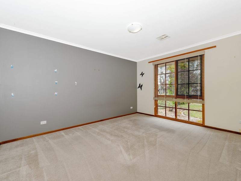 10 Lewis Luxton Avenue, Gordon ACT 2906