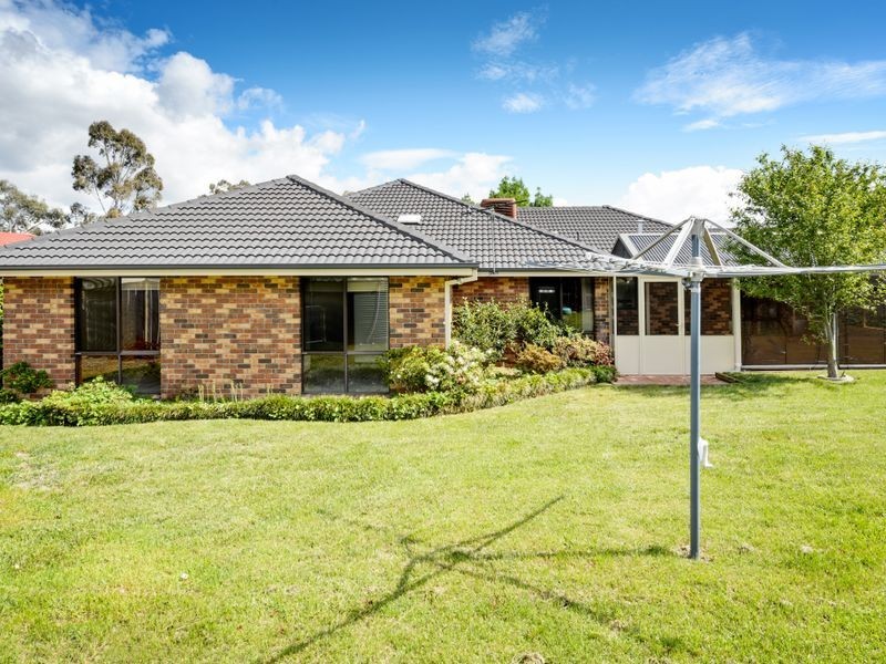 10 Lewis Luxton Avenue, Gordon ACT 2906