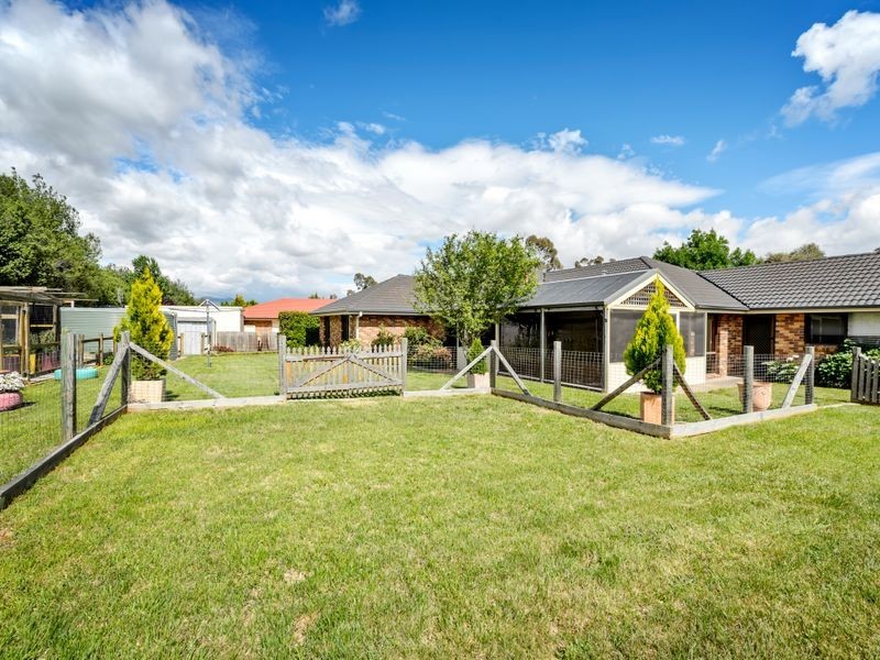 10 Lewis Luxton Avenue, Gordon ACT 2906