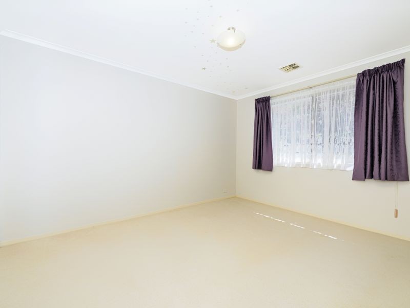 33 Templestowe Avenue, Conder ACT 2906