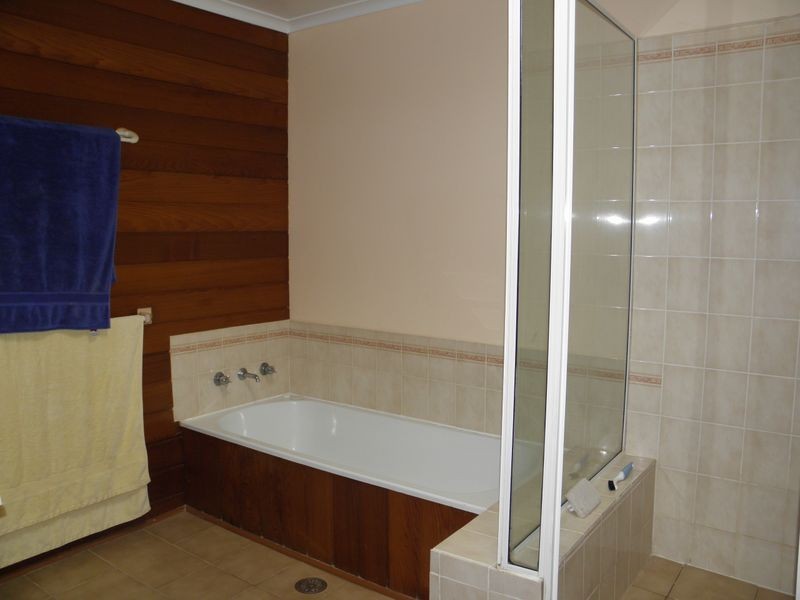 9 Hammill Close, Calwell ACT 2905