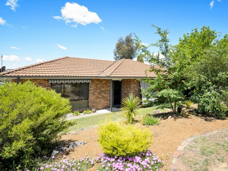 27 McKinley Circuit, Calwell ACT 2905
