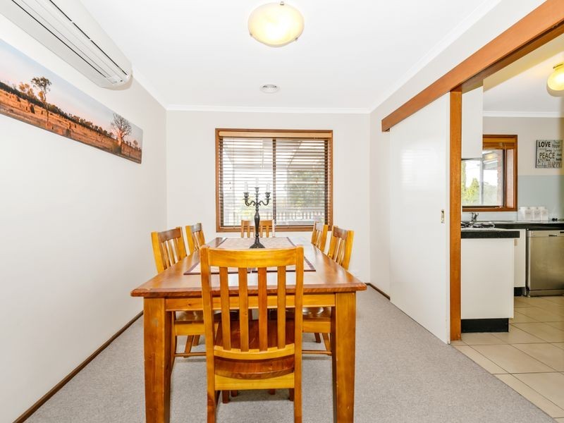 27 McKinley Circuit, Calwell ACT 2905