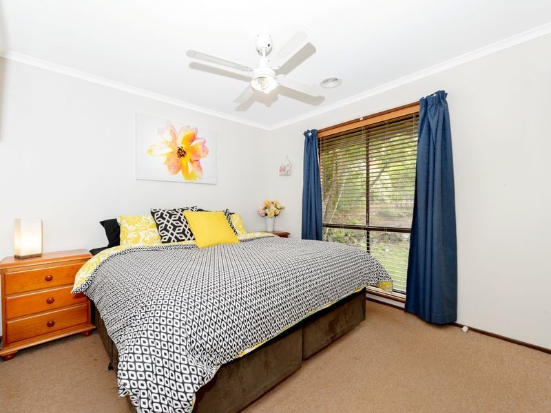 27 McKinley Circuit, Calwell ACT 2905