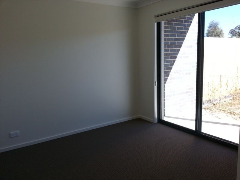 100 Plimsoll Drive, Casey ACT 2913