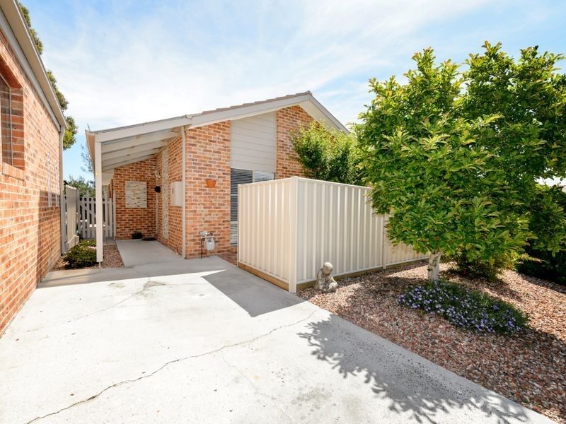 6/8 Wilson Crescent, Banks ACT 2906