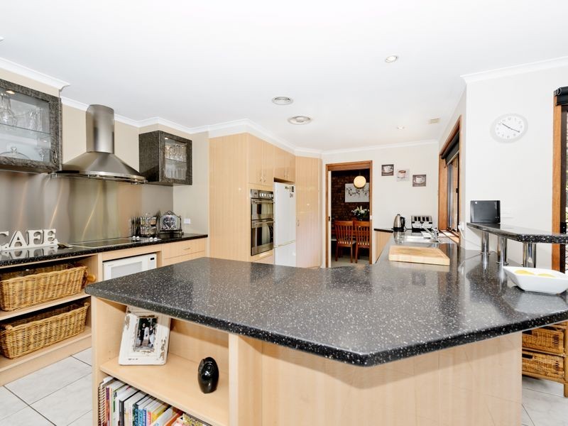 18 Mullan Street, Fadden ACT 2904