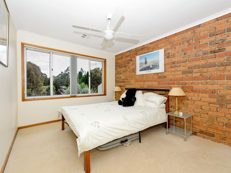 86 De Little Crescent, Greenway ACT 2900