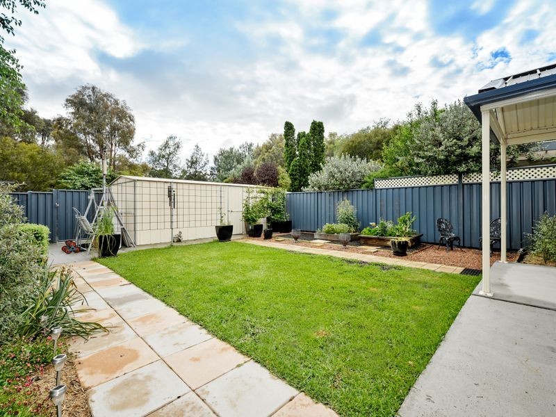 86 De Little Crescent, Greenway ACT 2900