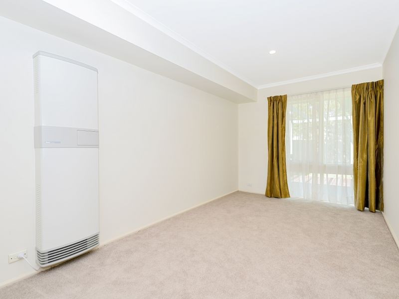 27 Dixon Drive, Duffy ACT 2611