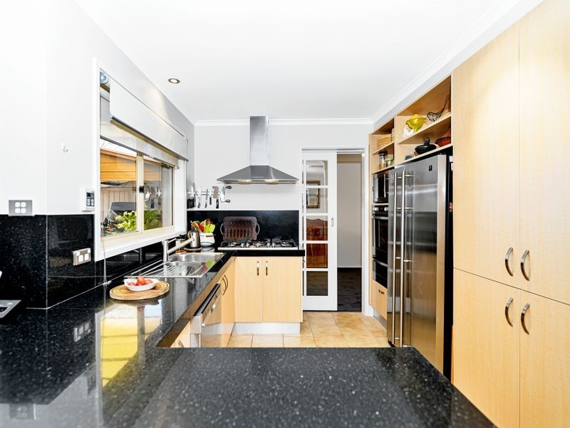 25 Hingston Close, Bonython ACT 2905