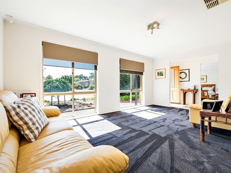 25 Hingston Close, Bonython ACT 2905