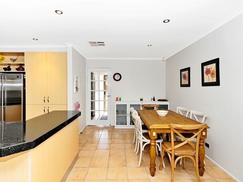 25 Hingston Close, Bonython ACT 2905