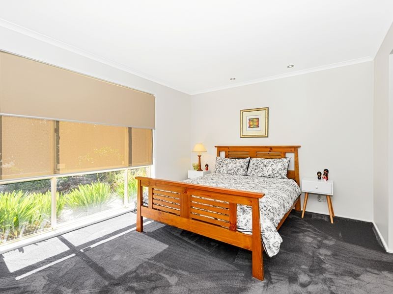 25 Hingston Close, Bonython ACT 2905