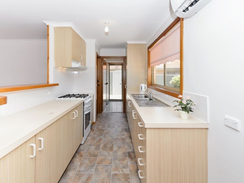 2 Kneebone Street, Bonython ACT 2905