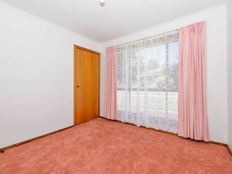 2 Kneebone Street, Bonython ACT 2905