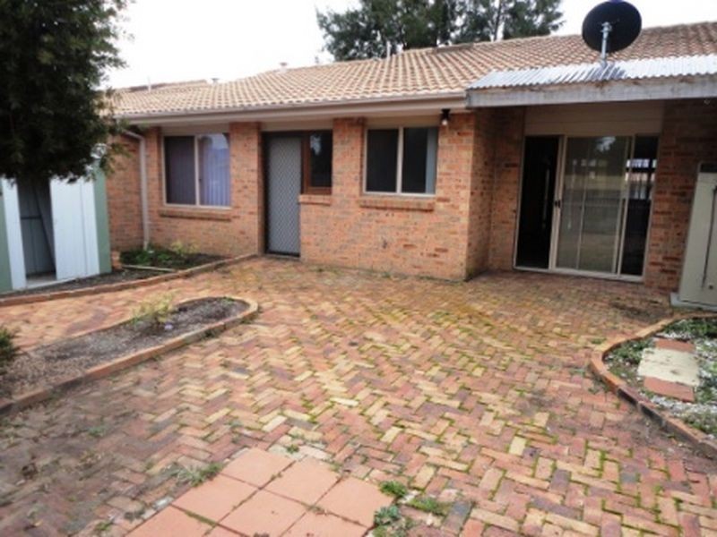 21/24 Beazley Crescent, Calwell ACT 2905