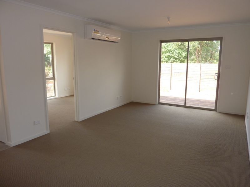 16 Castley Crescent, Kambah ACT 2902