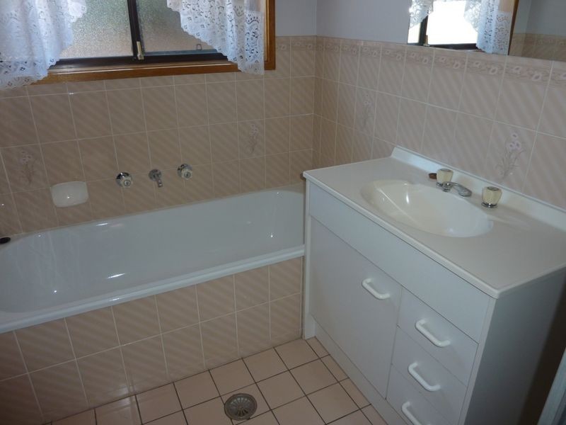 198 Ellerston Avenue, Isabella Plains ACT 2905