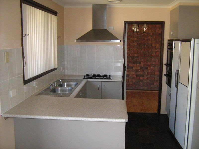 10 Farrelly Place, Oxley ACT 2903