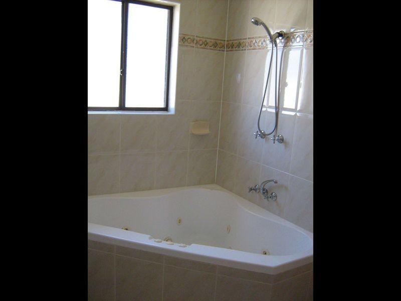 10 Farrelly Place, Oxley ACT 2903