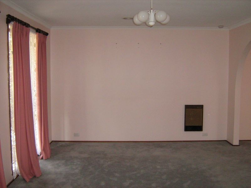 37 Collyburl Crescent, Isabella Plains ACT 2905