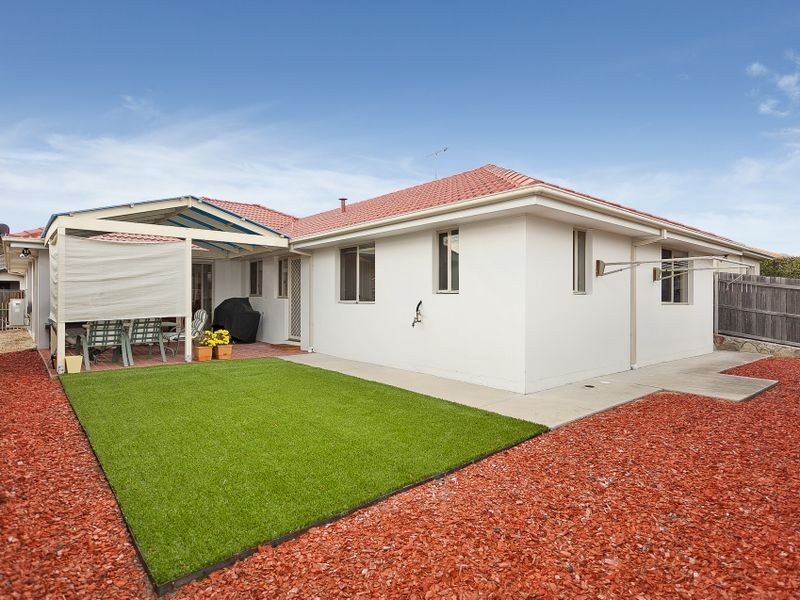 6 Rollins Place, Gordon ACT 2906