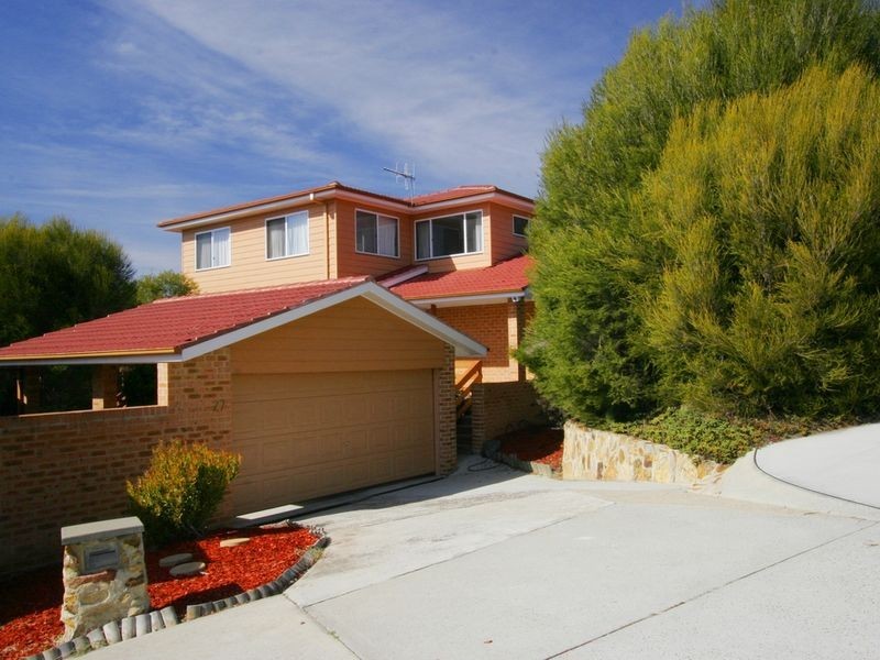 27 Casey Crescent, Calwell ACT 2905