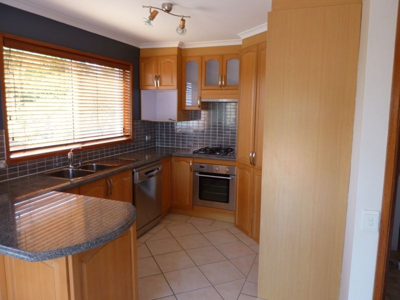 27 Casey Crescent, Calwell ACT 2905