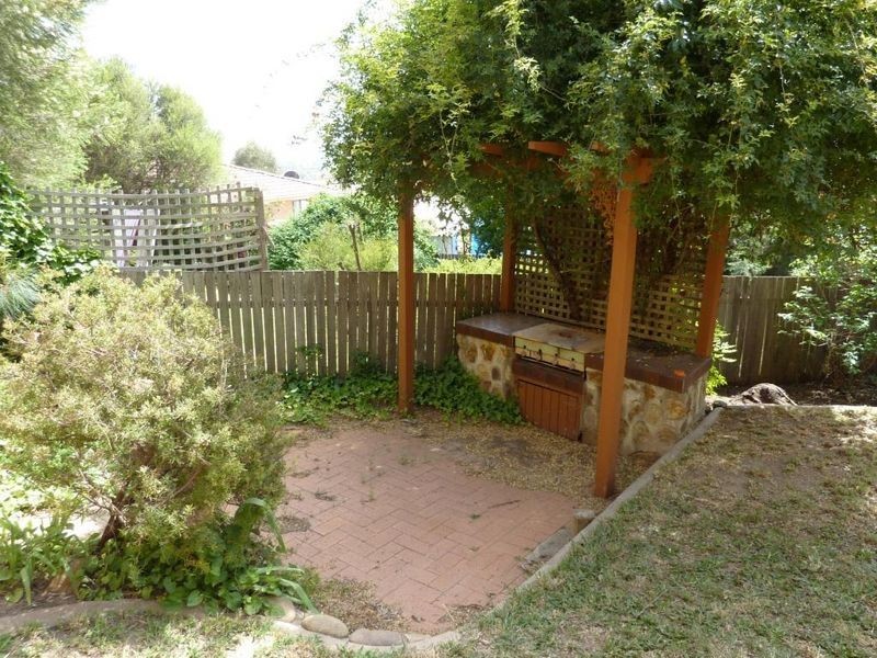 27 Casey Crescent, Calwell ACT 2905