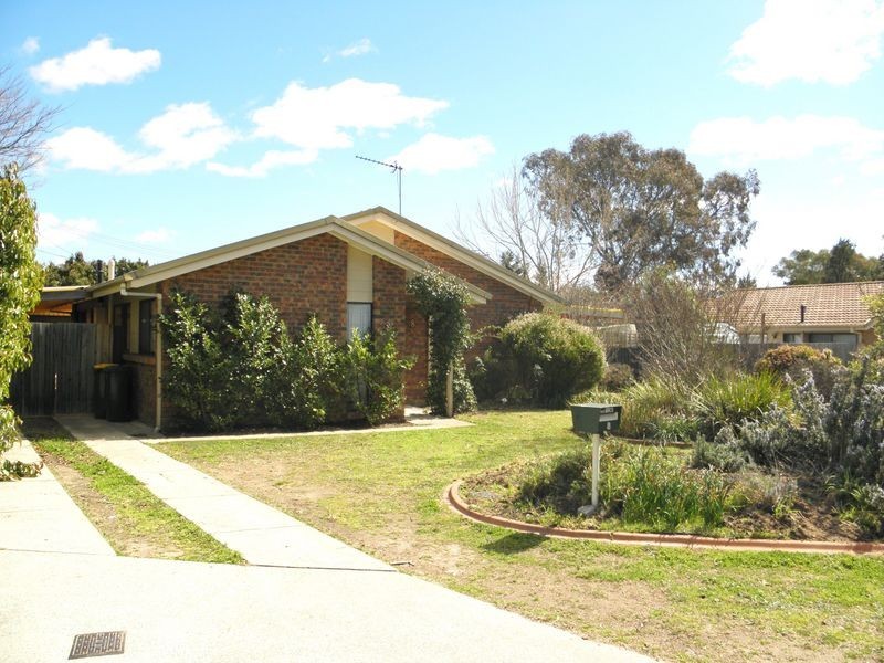 8 Durham Place, Chisholm ACT 2905