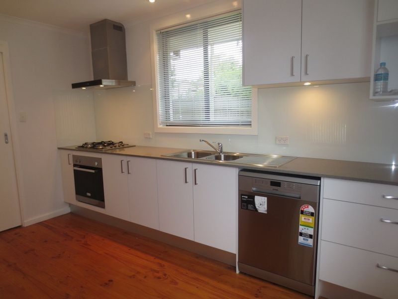 28 Gluyas Street, Farrer ACT 2607