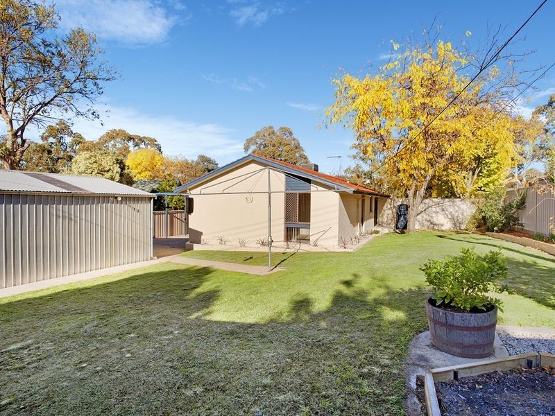 8 Carleton Street, Kambah ACT 2902
