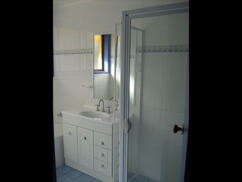 111 Sternberg Crescent, Wanniassa ACT 2903