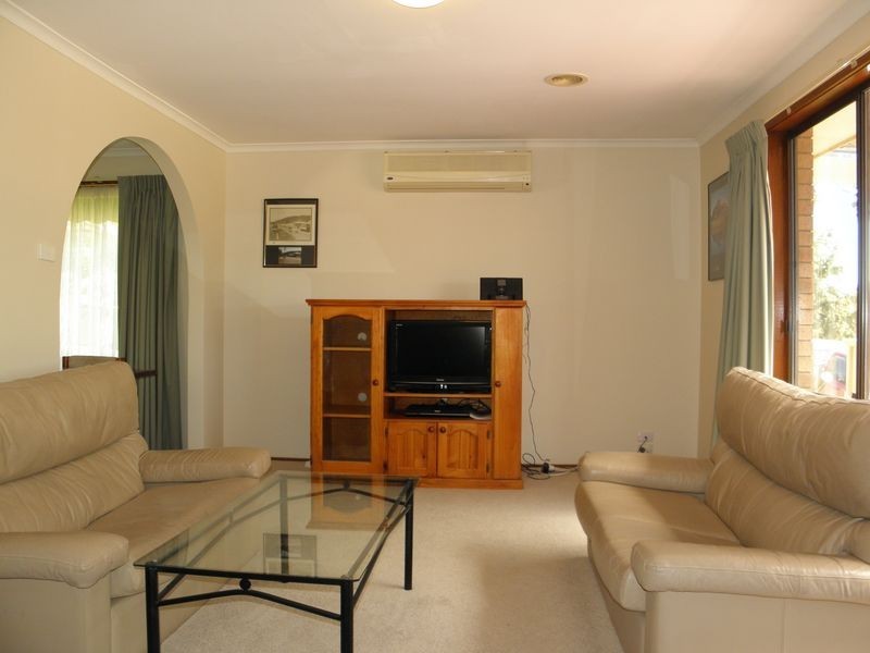 9 Wolfingham Place, Isabella Plains ACT 2905