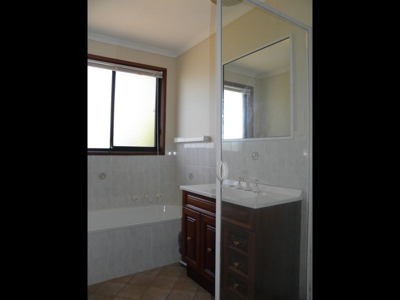 9 Wolfingham Place, Isabella Plains ACT 2905