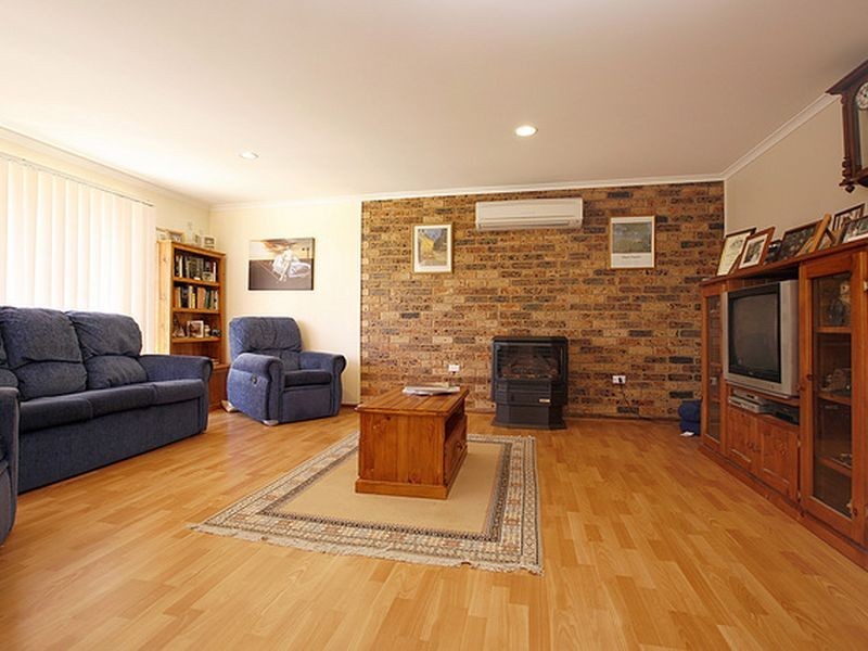 3 Welsby Place, Fadden ACT 2904