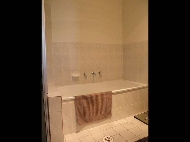 6/15 Moon Place, Gordon ACT 2906