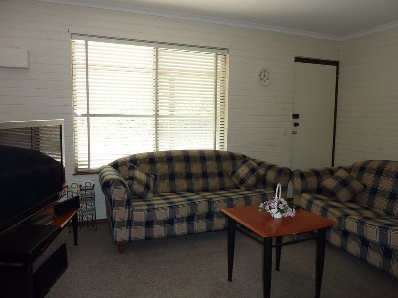 2/4 Macquoid Place, Kambah ACT 2902