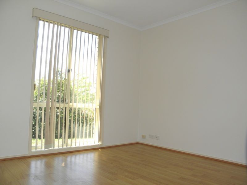 19 Clem Hill Street, Gordon ACT 2906