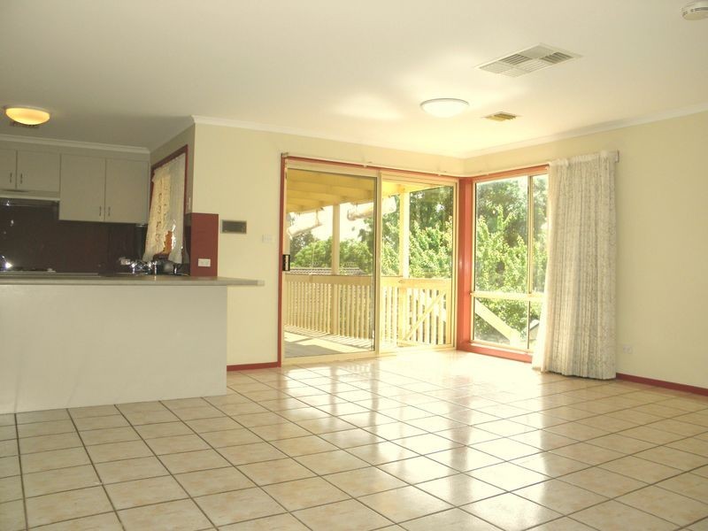 53 Wootton Crescent, Gordon ACT 2906