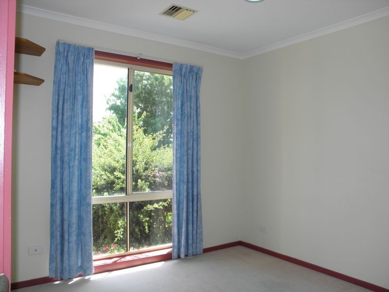 53 Wootton Crescent, Gordon ACT 2906