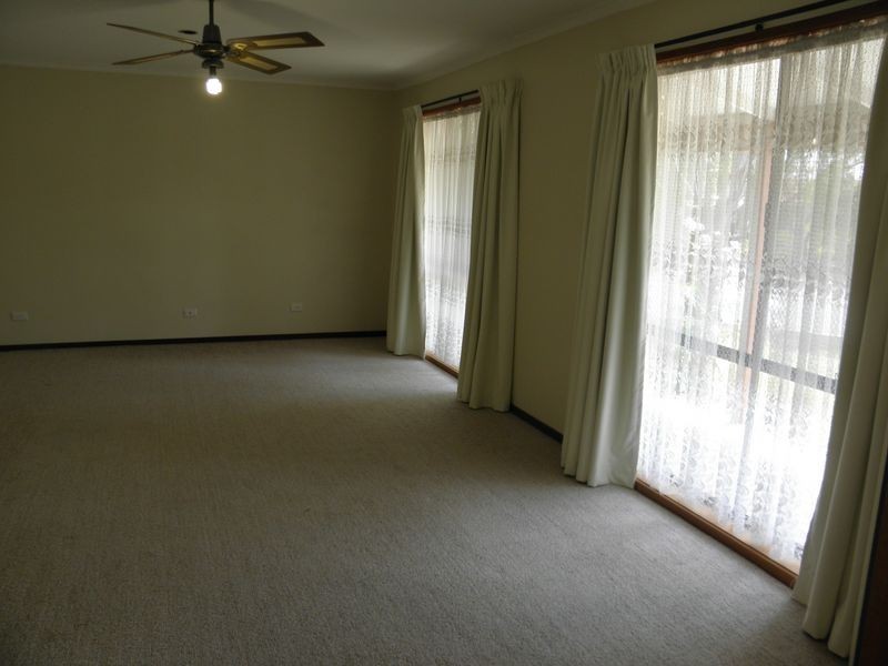 2 Aronson Crescent, Gilmore ACT 2905