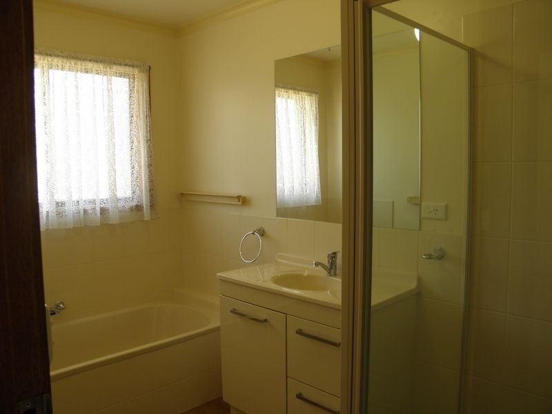 2 Aronson Crescent, Gilmore ACT 2905