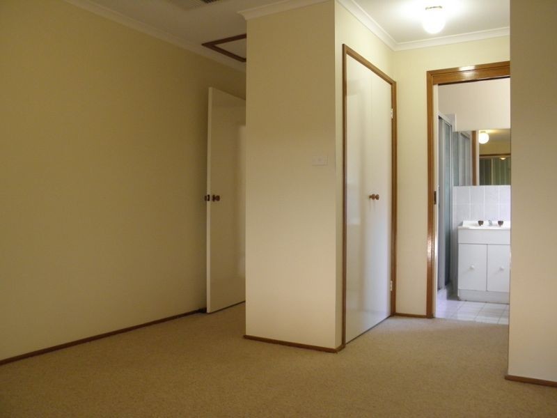51 Johnstone Circuit, Calwell ACT 2905