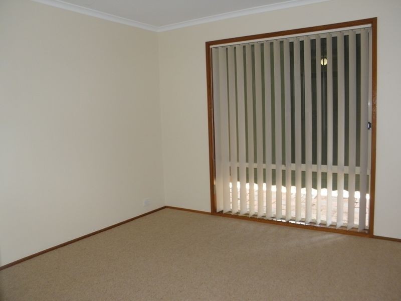 51 Johnstone Circuit, Calwell ACT 2905